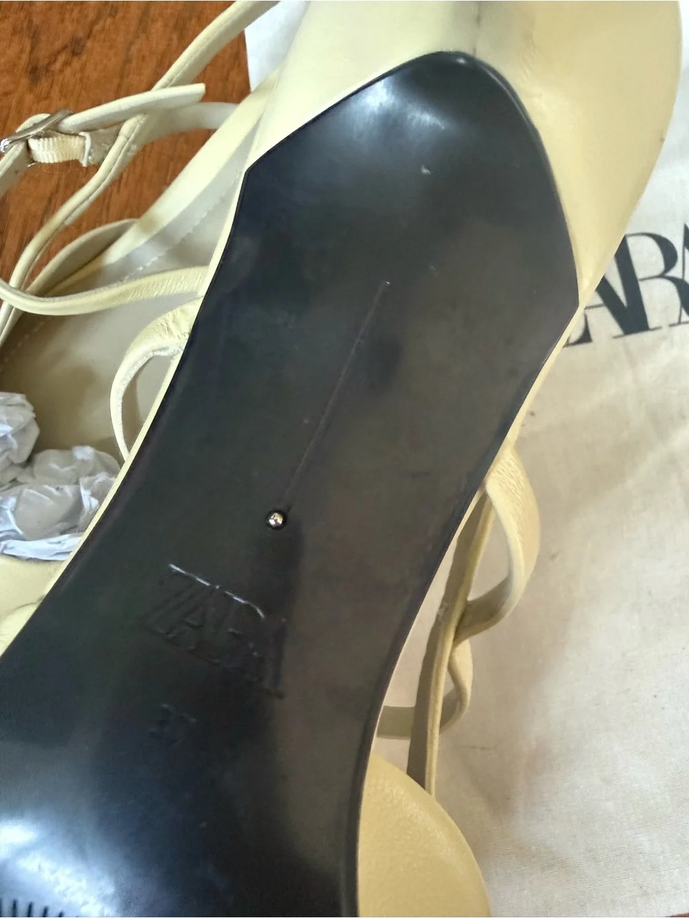 Zara butter yellow real leather kitten heels - Picture 5 of 6